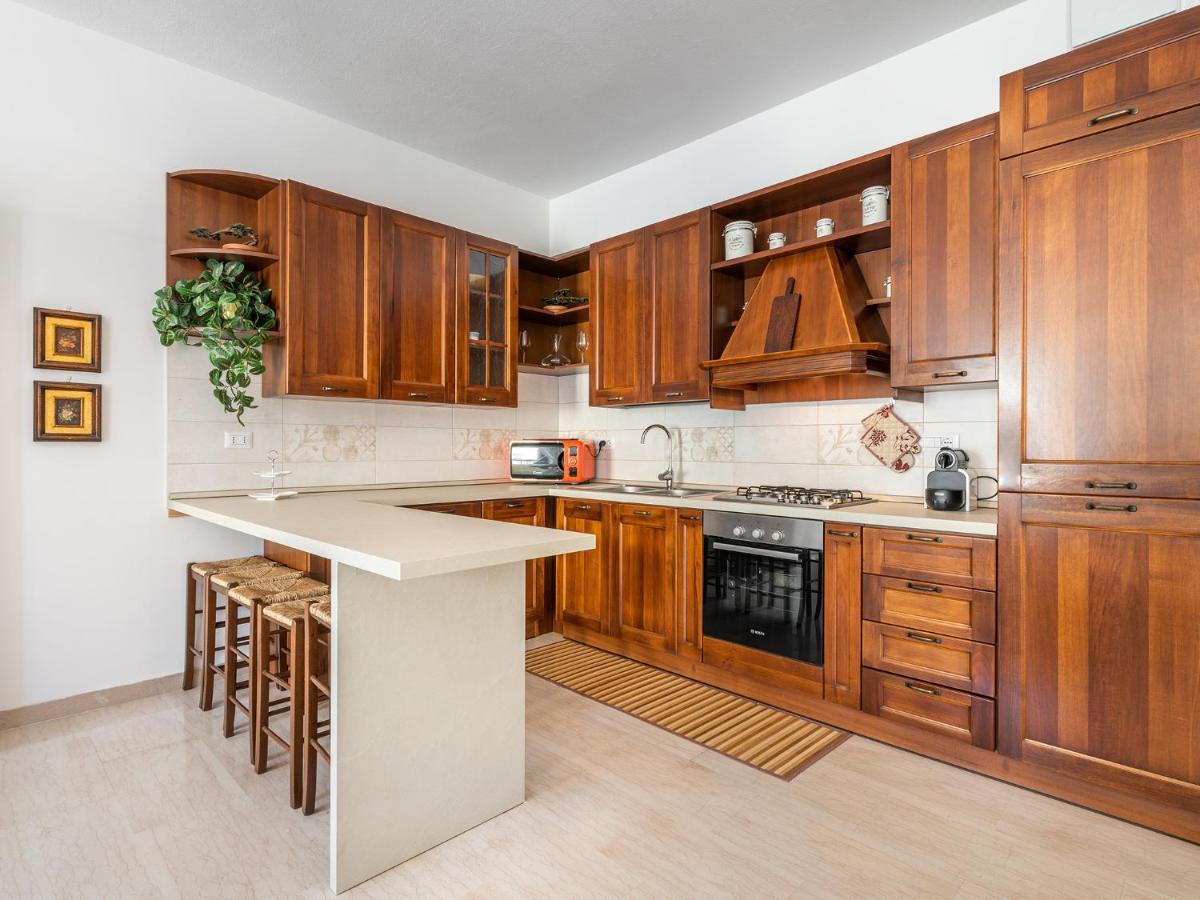 Apartment On Shopping Street Кальяри Экстерьер фото
