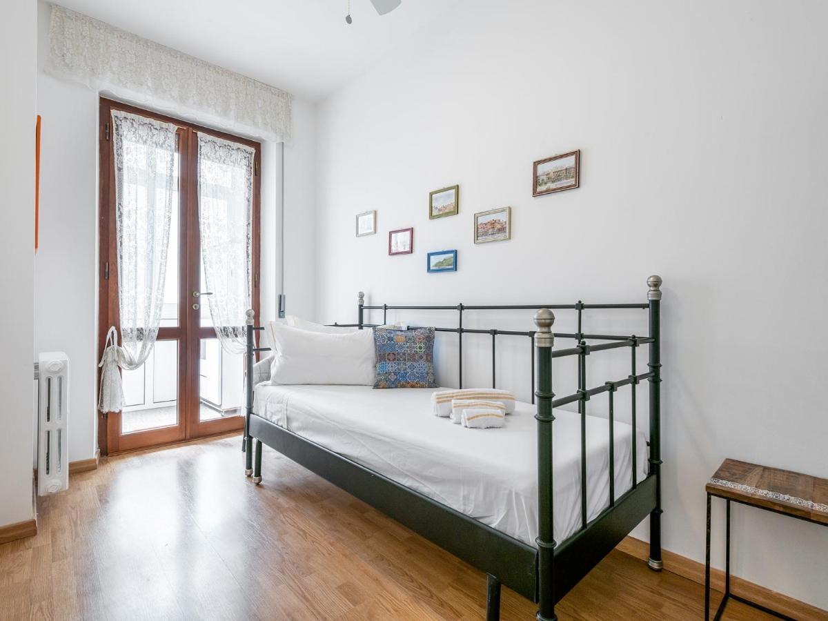 Apartment On Shopping Street Кальяри Экстерьер фото